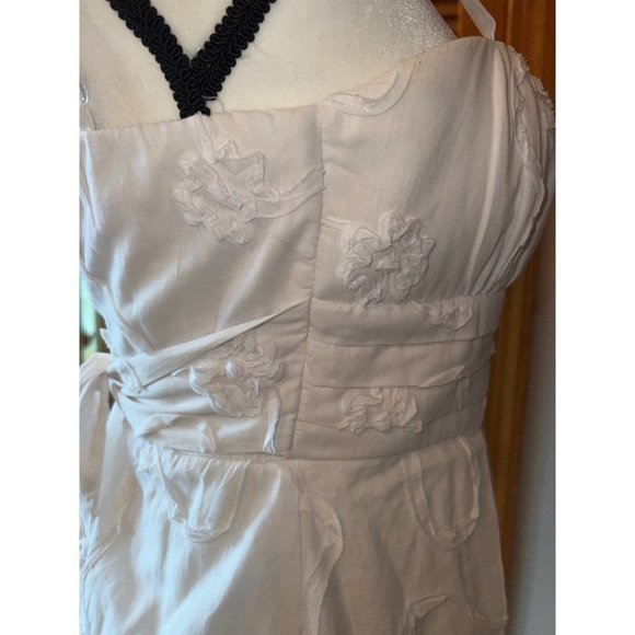 A. Byer Sweet Heart White Dress — 5 - Picture 7 of 12